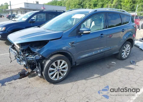 2018 Ford Escape Titanium из США, поврежденный, VIN 1FMCU9J92JUB01162
